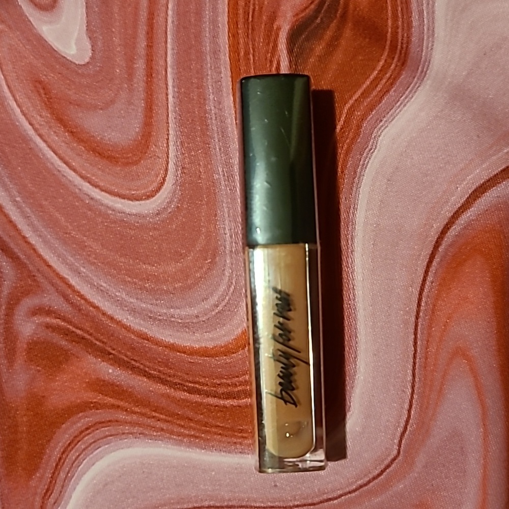 Beauty For Real lipgloss in Nudist